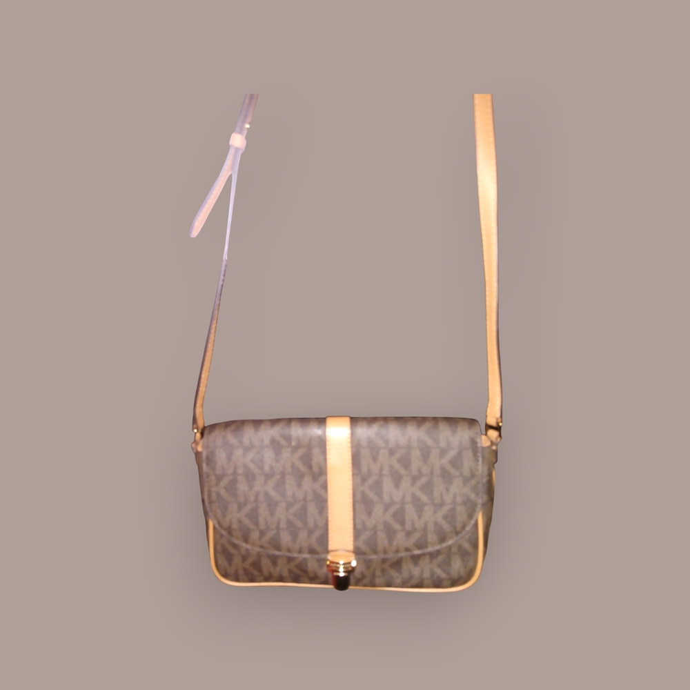 Michael Kors Tan and Brown Crossbody Bag NWOT 🔥🔥